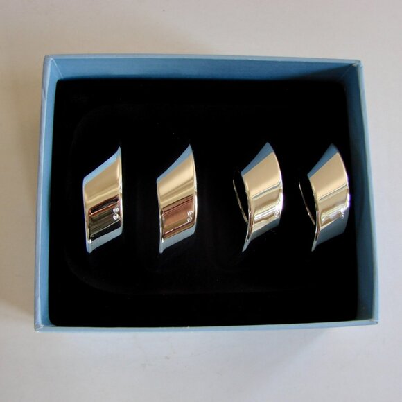 Silver Plated Napkin Rings Wedgwood Twist Napkin Rings Set of 4 Holiday Dinner - Picture 3 of 13